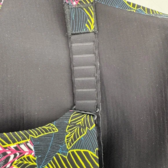 Knix Catalyst High-Impact Sports Bra Rare Print Electric‎ Aloha 7+